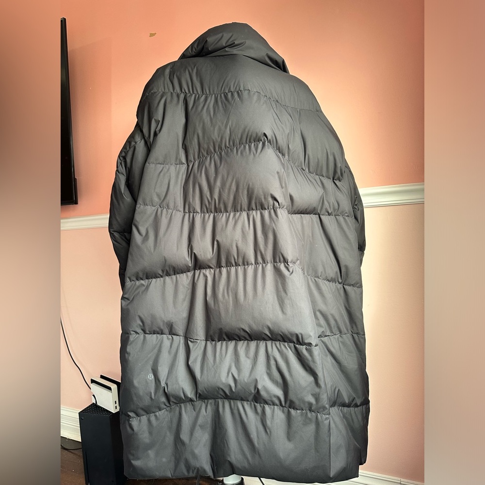 lululemon athletica Midnight Black Puffer Jacket - Picture 6 of 14